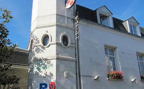 Hostel Du Roy